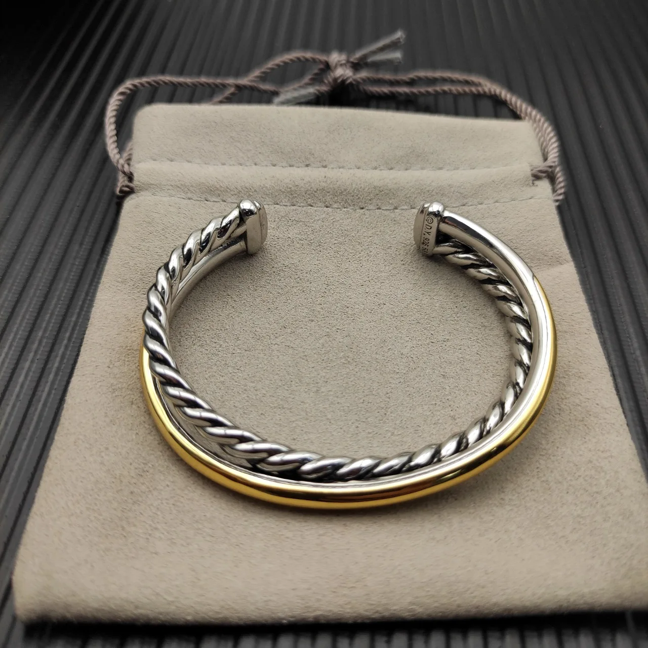 

S925 sterling silver new 11mm cylindrical cross-tie bracelet neutral fashion personality trend temperament retro luxury jewelry