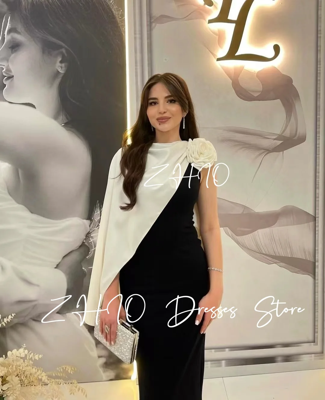 فستان سهرة رائع بألوان متباينة من ZHIO مع سترة وردية بطول الأرض من الساتان المستقيم للمناسبات الرسمية حسب الطلب