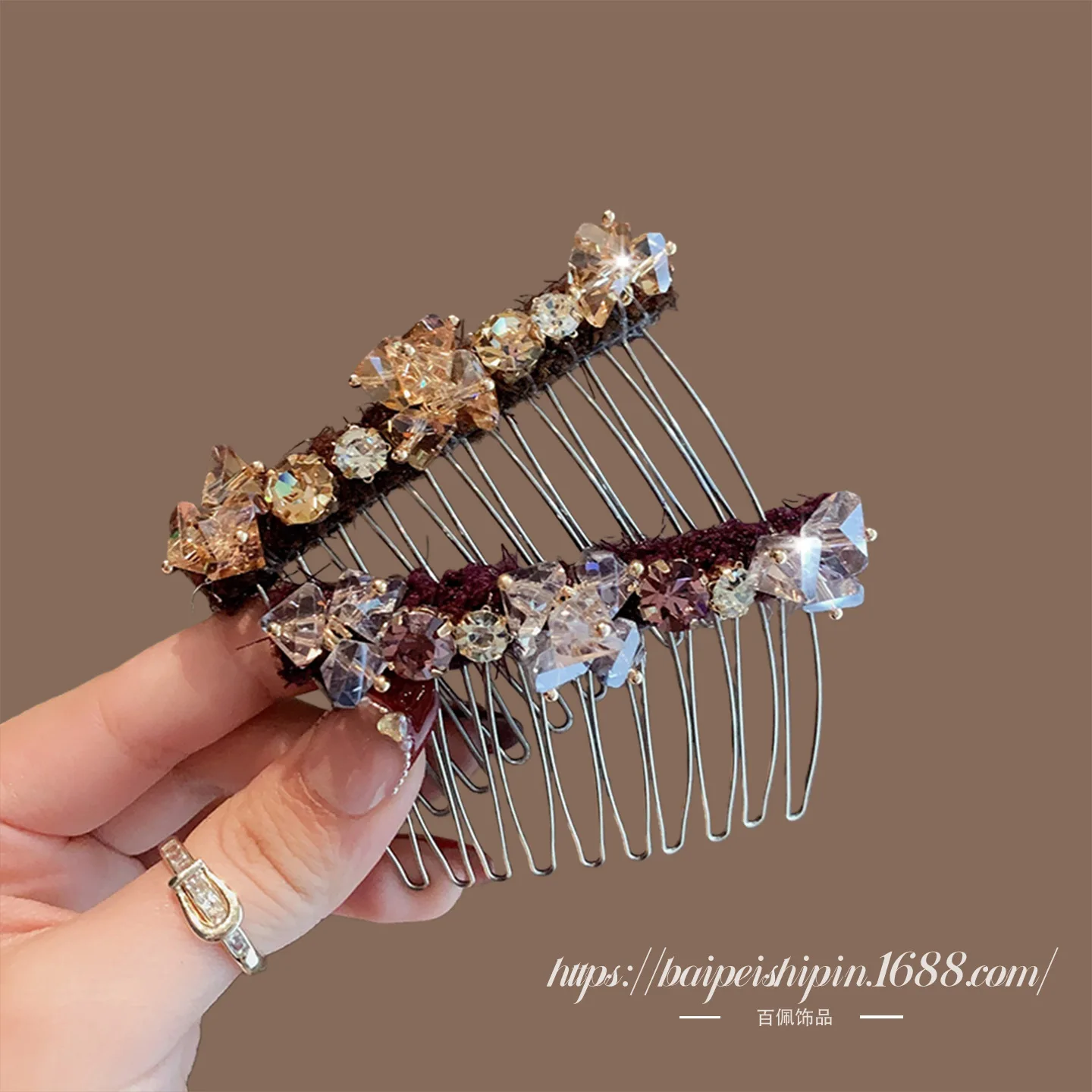 

1 шт. Элегантная заколка-гребень для волос со стразами и цветами, новинка 2026 года, для укладки непослушных волос и создания небрежного пучка