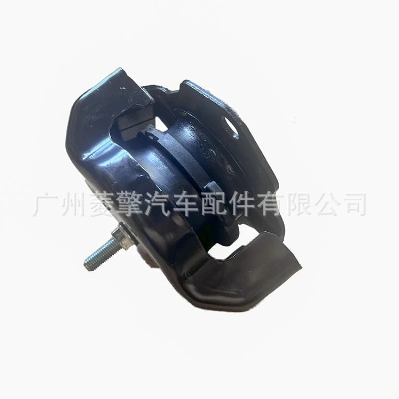 Engine Mount MR510056 Fit For Mitsubishi Pajero V73 V97 Engine Support Bracket Pad Replacement Spare Part