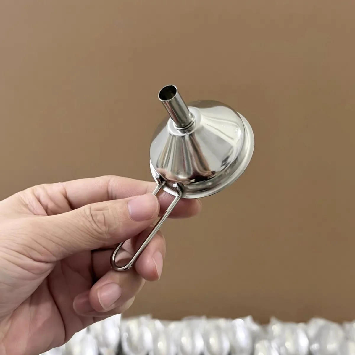 Stainless Steel Funnel Mini Small Size Kitchen Supplies Oil Funnel Small Diameter Wine Funnel Household Liquid Dispensing Funnel 1Pcs