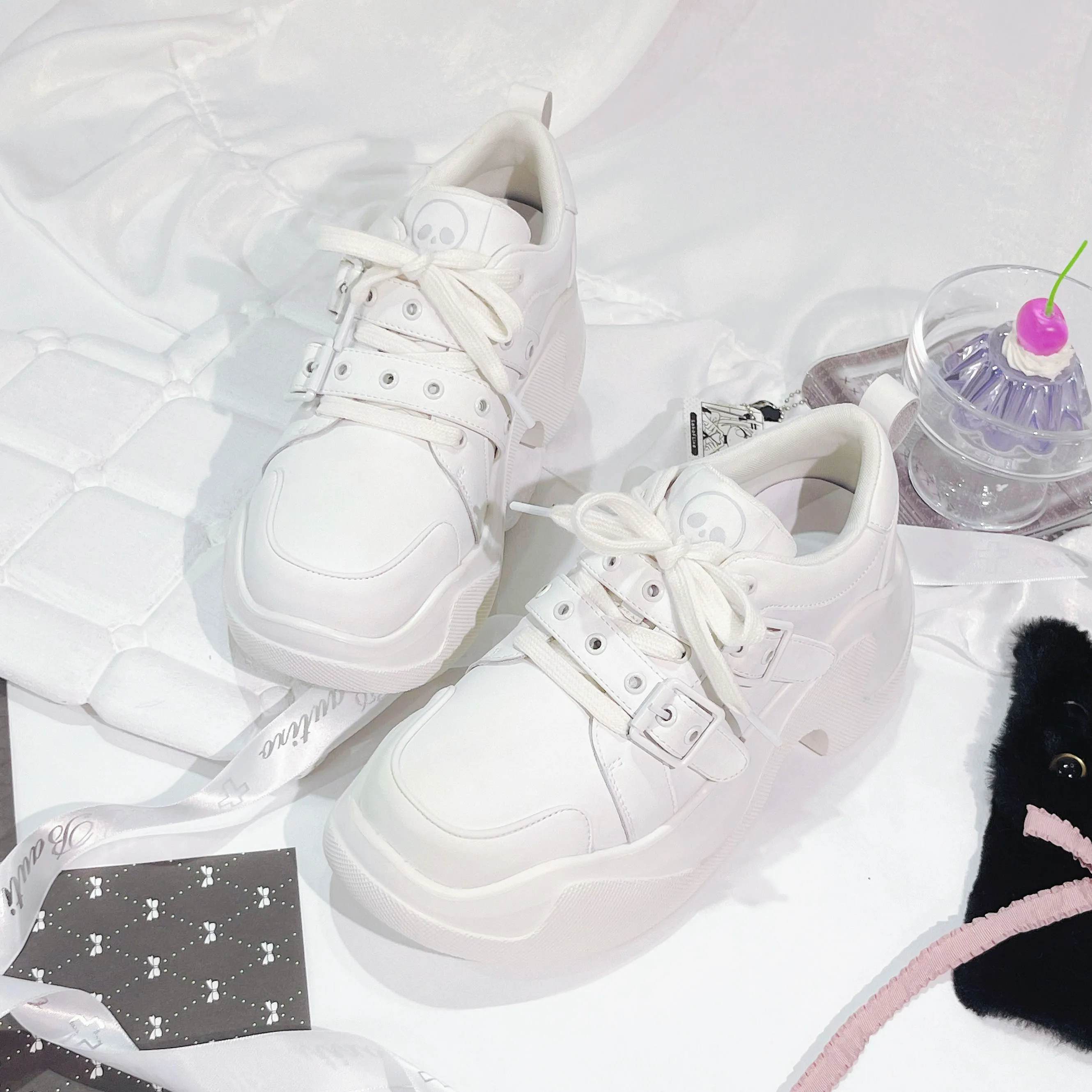 

Кроссовки скоростные скелетоны Gururu, оригинальные Y2k, подкультурные, для акварели, Лолита, сладкая обувь для девочек