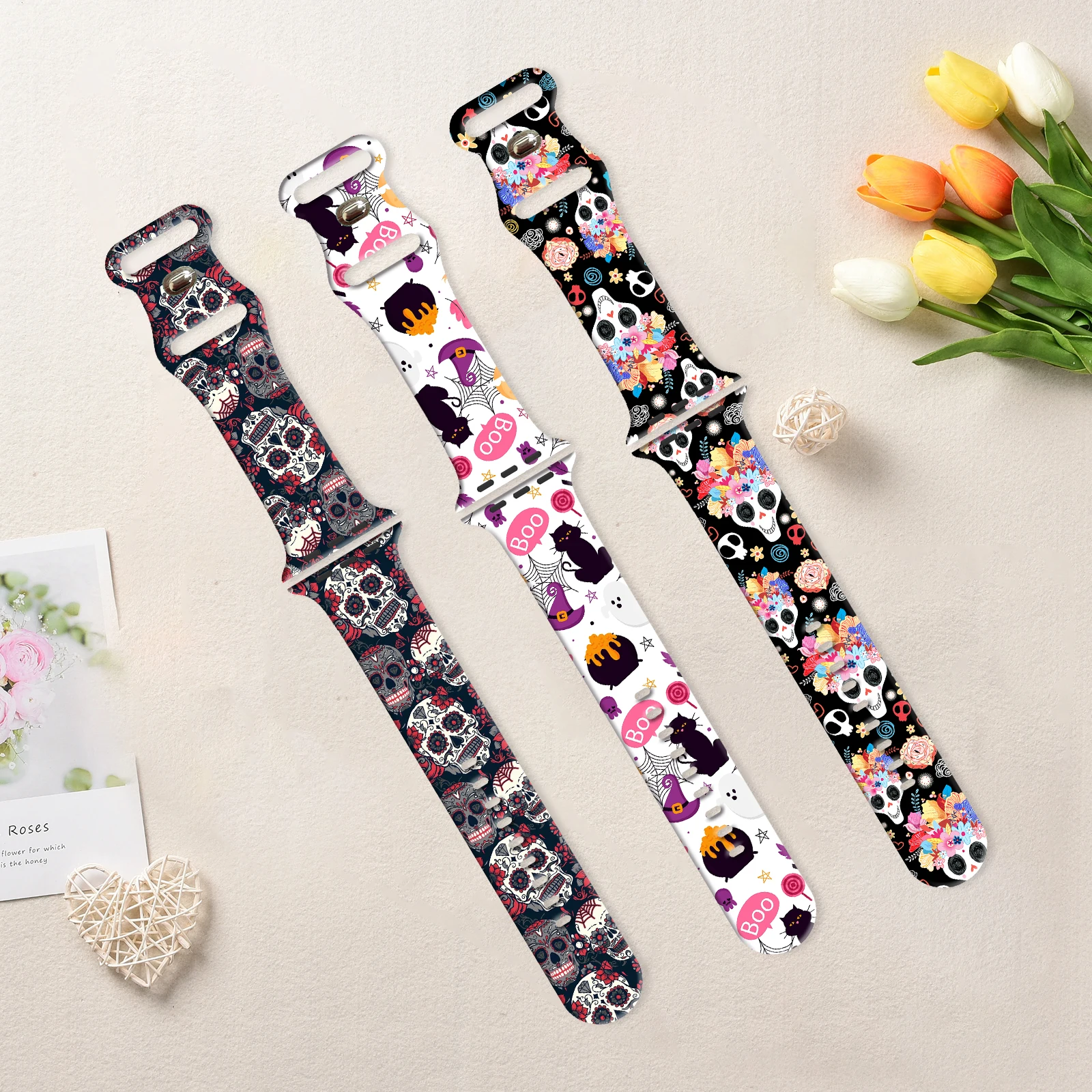 Adorabile cinturino con stampa teschio per Apple Watch serie 10/9/8. Cinturino in morbido silicone compatibile con i modelli iWatch 46mm 44mm 42mm 41mm