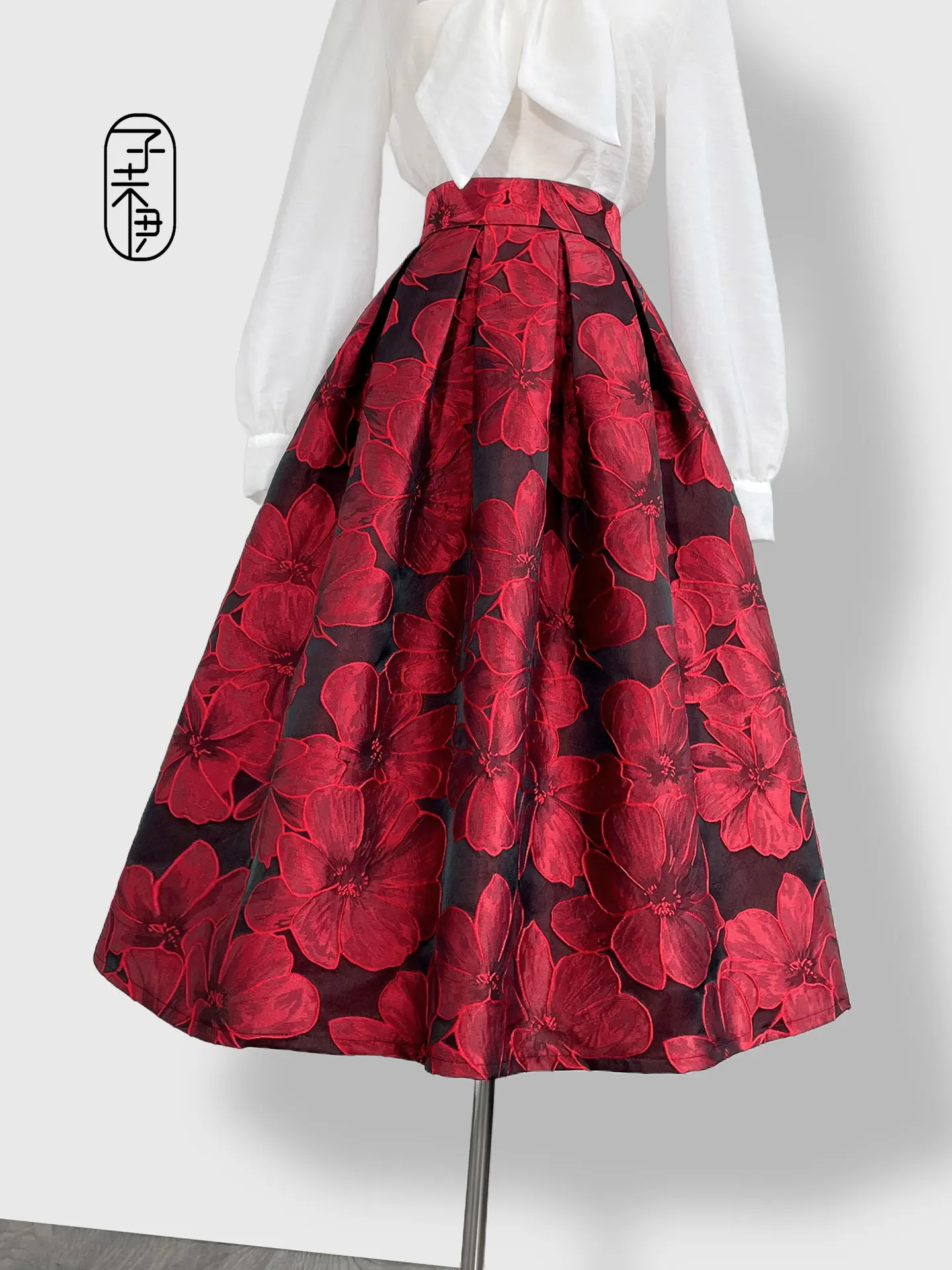 High Quality Hepburn Style Vintage Red Jacquard Mid-length A-line Skirt New Spring Autumn High Waist Elegant Female Puff Skirts