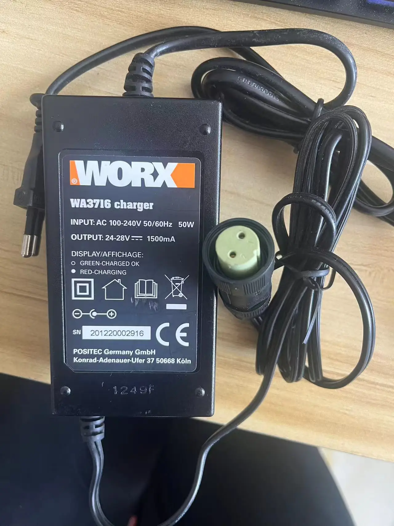 For WG754E WG792 robotic lawnmower WORX WA3744  WA3716 28V power charger