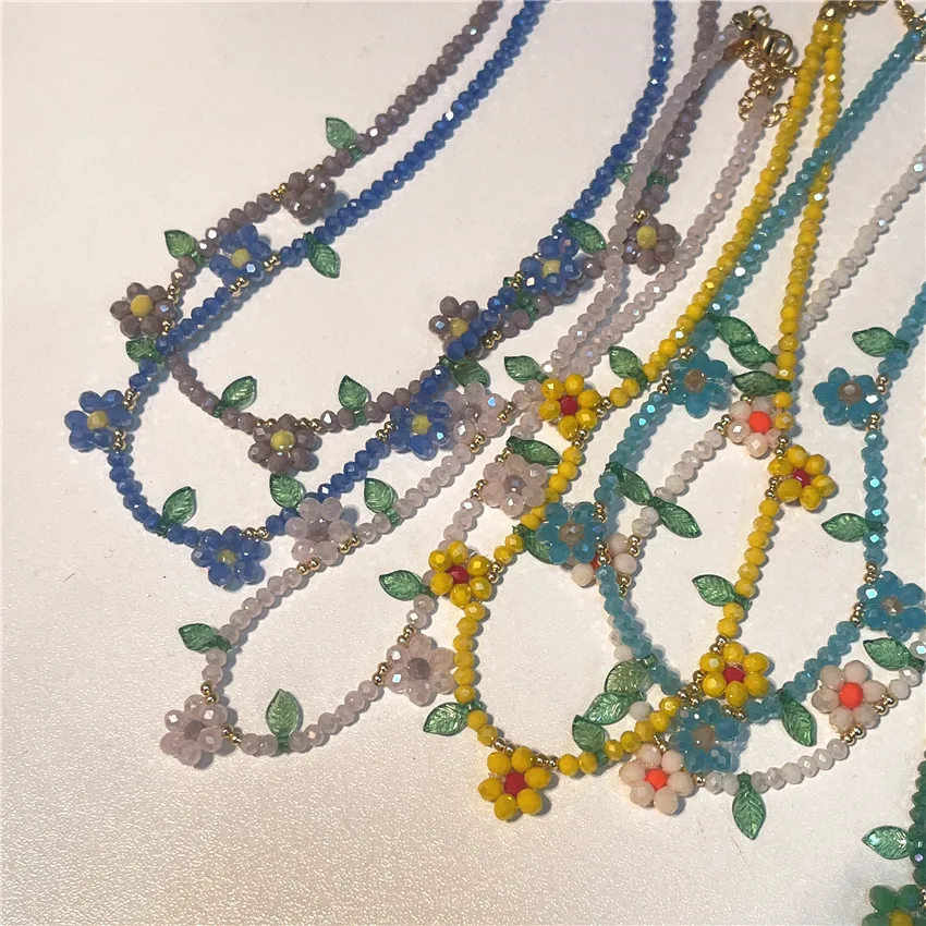 Beaded Daisy Flower Necklace Handmade Bohemian Resort Style Unique Gift for Women Lightweight Vacation Jewelry Necklace