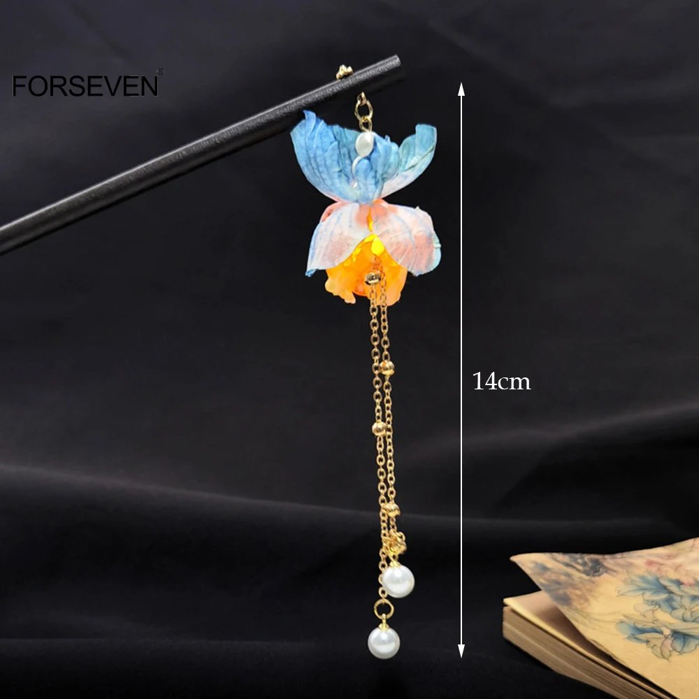 3D Flower LED Light Hair Sticks forchette in legno cinese Chop sticks Style Hair Pins Clips for Women Girls Long Hair Ponytail Holder