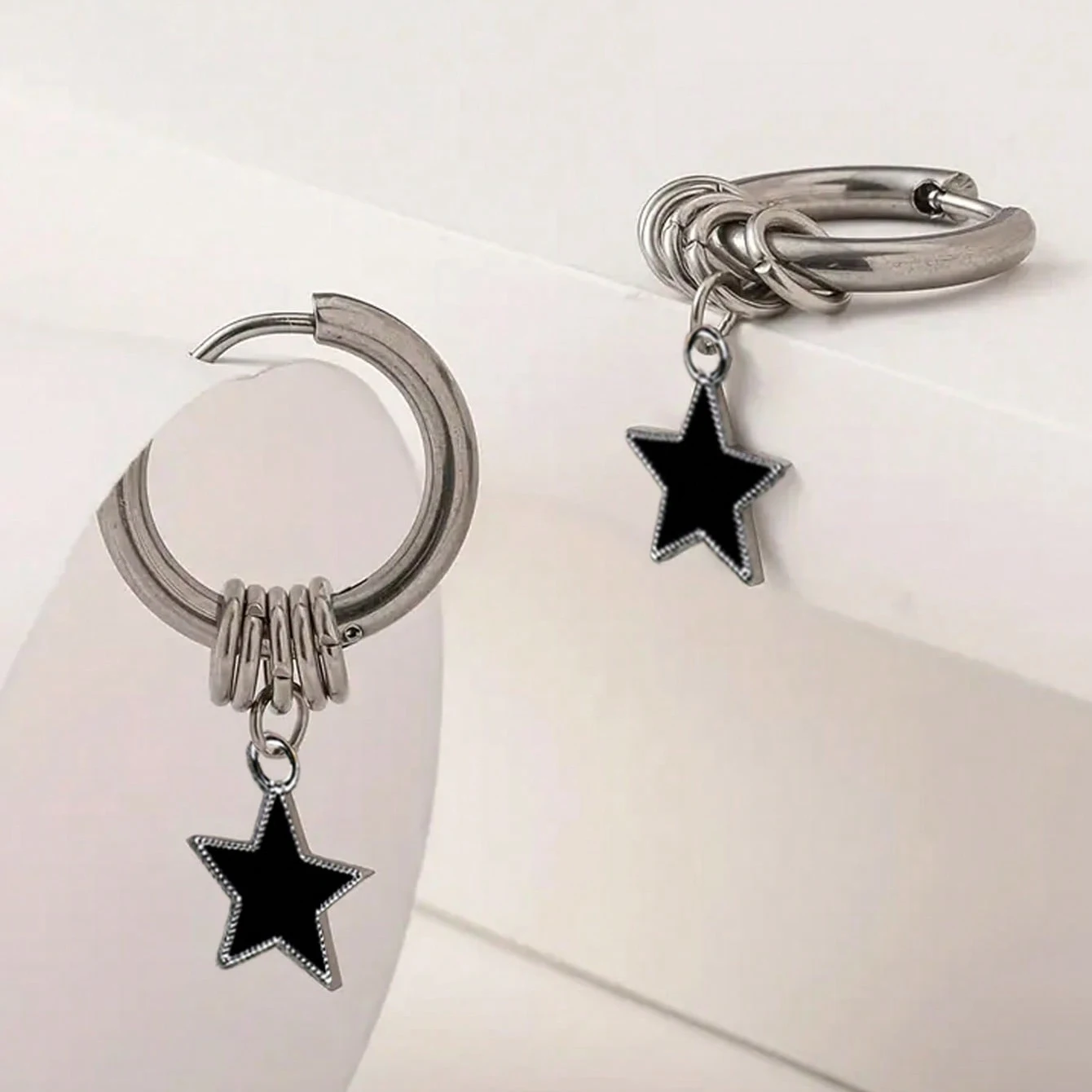 1 pair of stainless steel punk star ring earrings, suitable for women's daily fashion accessories image 2