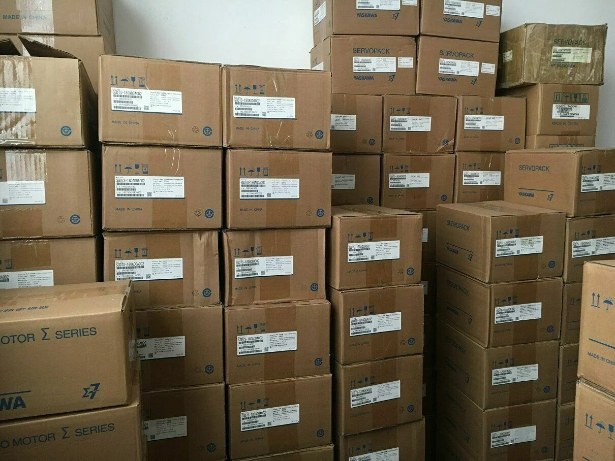 

SGMDH-06A2A-YR25 Совершенно новый серводвигатель, SGMDH 06A2A YR25, Быстрая доставка