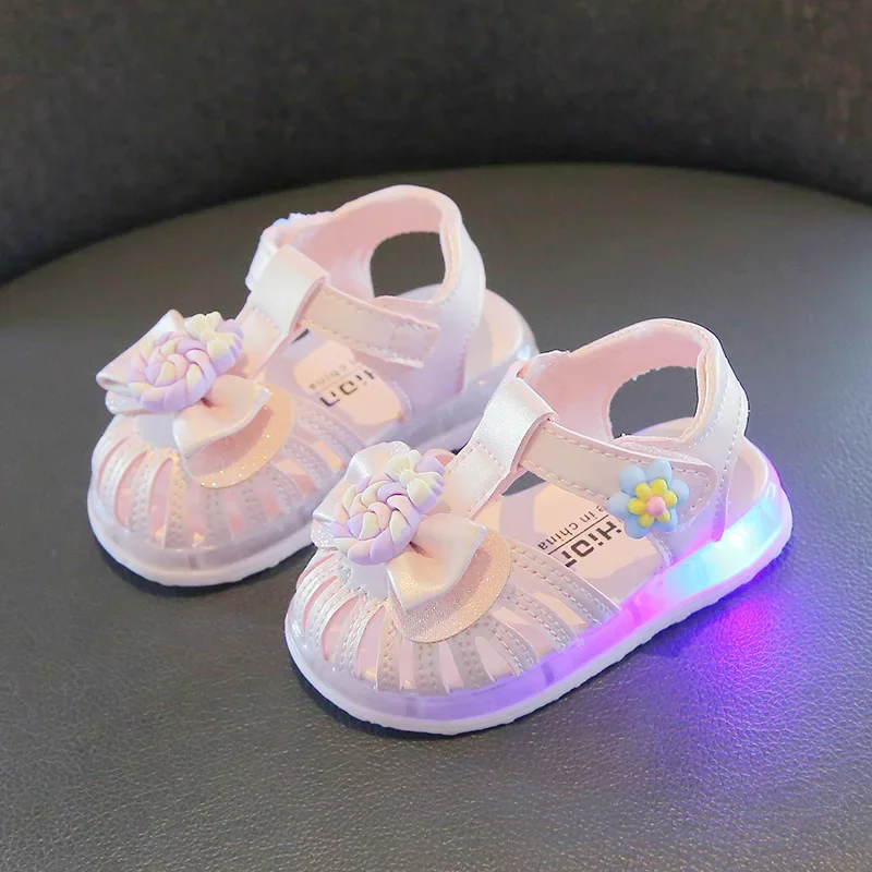 Sandals for Girl with Lights 2024 Summer New Baby Walking Shoes Soft Sole Princess Shoe Non Slip Girl Shoes Kid Shoes Sandalias