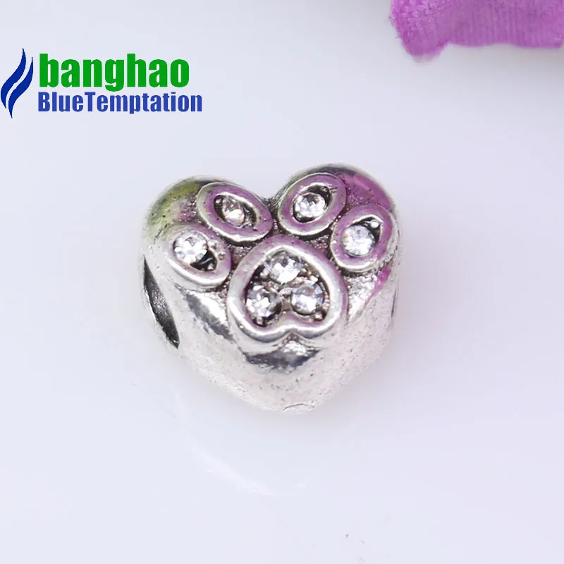 Wholesale DIY Fashion heart footprint Charm for making accessories for jewelry alloy pendants bracelets beads CTB140