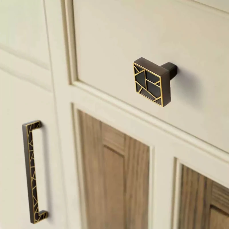American Retro Brass Simple Single Hole Pull Cupboard Bedroom Wardrobe Cabinet Kitchen Door Knob French Coffee Furniture Handle