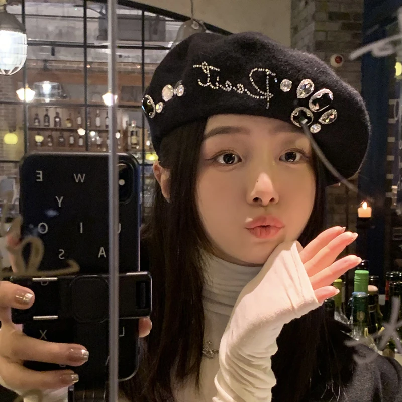 Handmade Nail Bead Rhinestone Wool Beret Women Autumn and Winter Fashion Warm Japanese Niche Designer Painter Hat Retro Berets