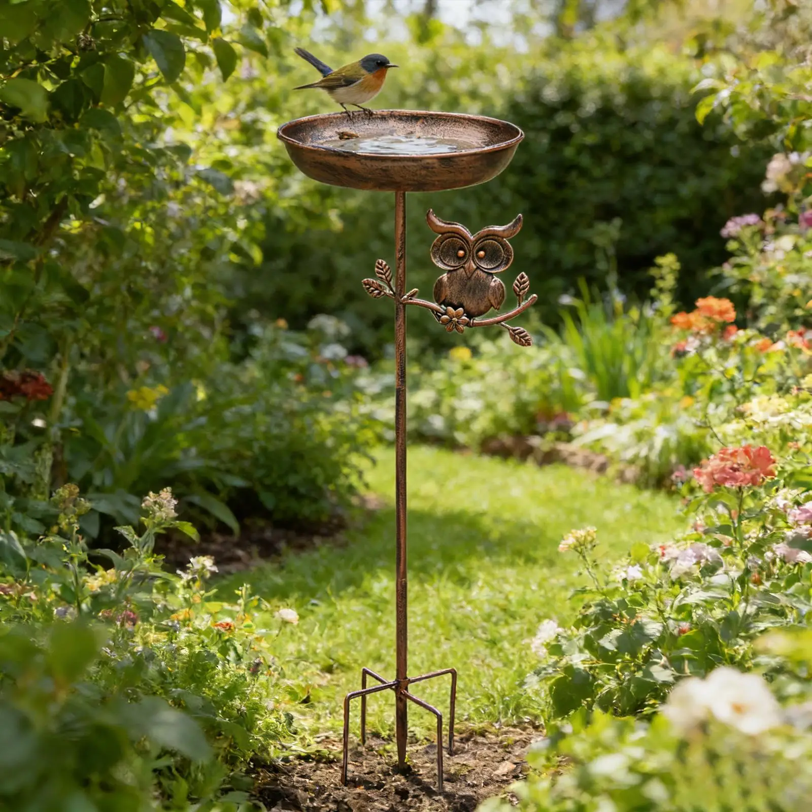 Outside Bird Bath Iron Vintage Garden Bird Feeder Weatherproof Yard Decor with 5 Prongs Stake for Outdoor Patio