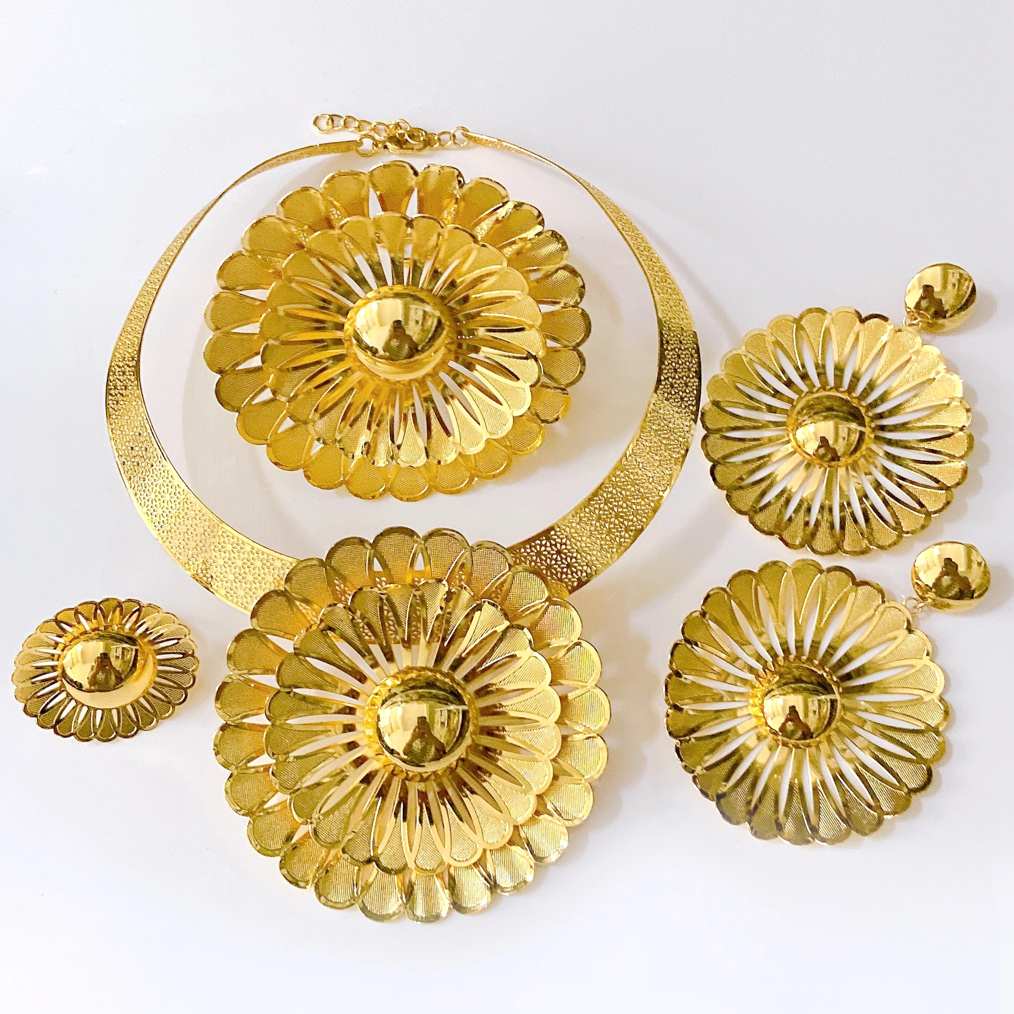 

Yulaili Glorious Elegant Big Flower Jewelry Set For Women Fashionable Charming Necklace Bracelet Earrings Ring 4PC Jewellery