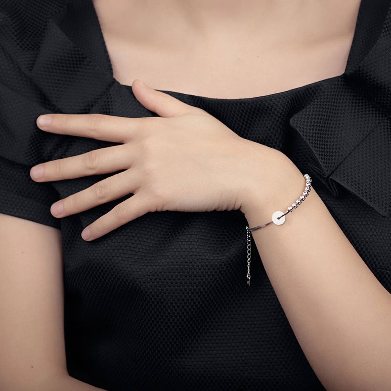 

5 шт. нефритовых подвесок: натуральные белые, розовые, зеленые, аметистовые плоские круглые бусины для изготовления украшений, рассыпные бусины-разделители для ожерелий