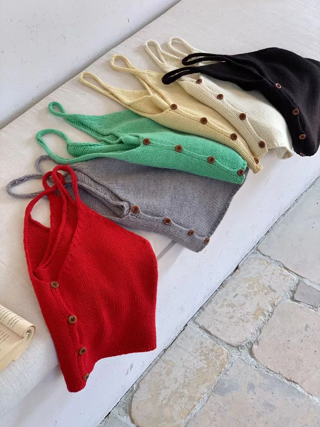 

Женский вязаный жилет-кардиган с V-образным вырезом из шерсти, свободный крой, для многослойных образов, весенний, тонкий, маленький размер, для повседневной носки