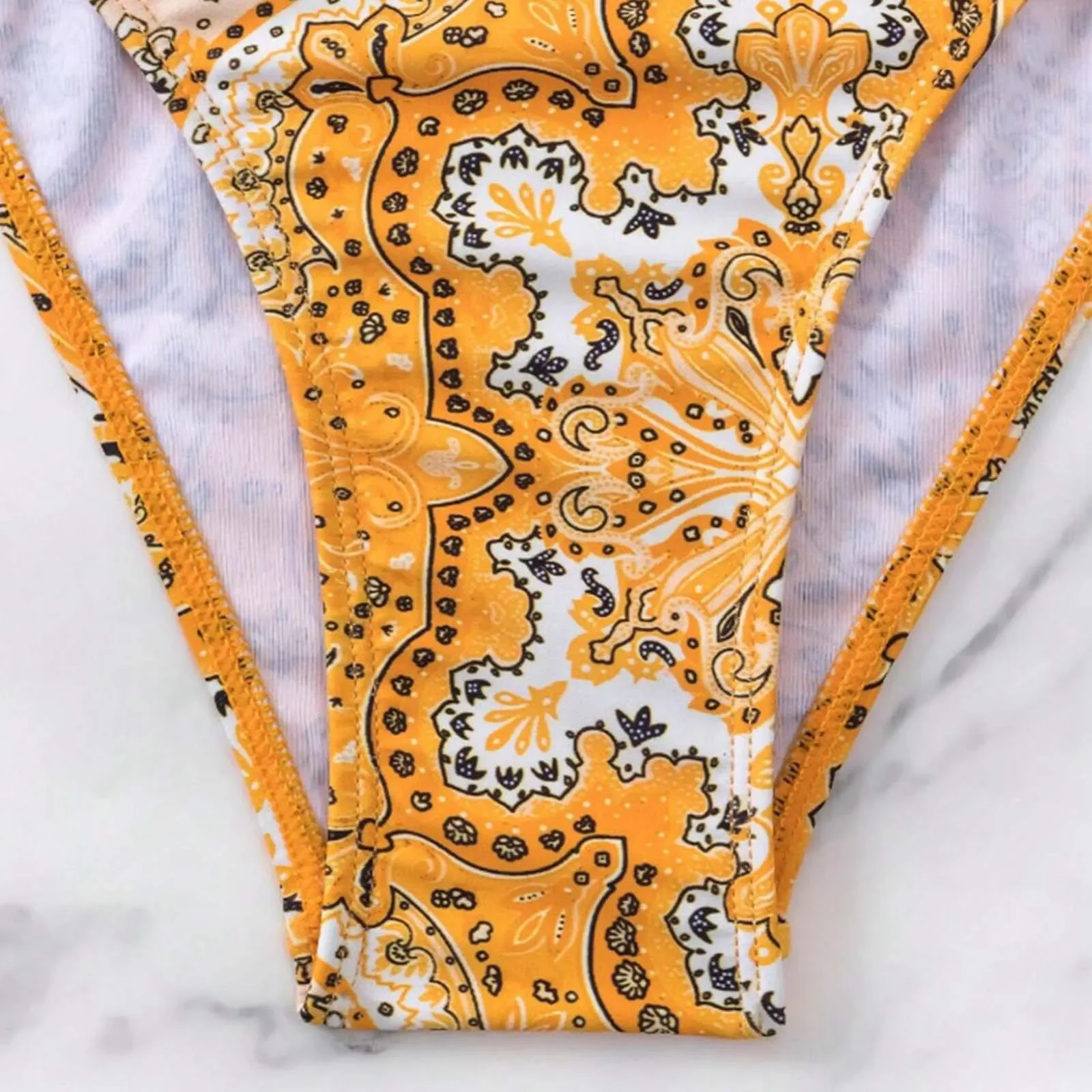 섹시한 레이스 업 비키니 세트 백 레스 수영복 여성 투피스 수영복 하이 프린트 비치웨어 붕대 브라질 수영복