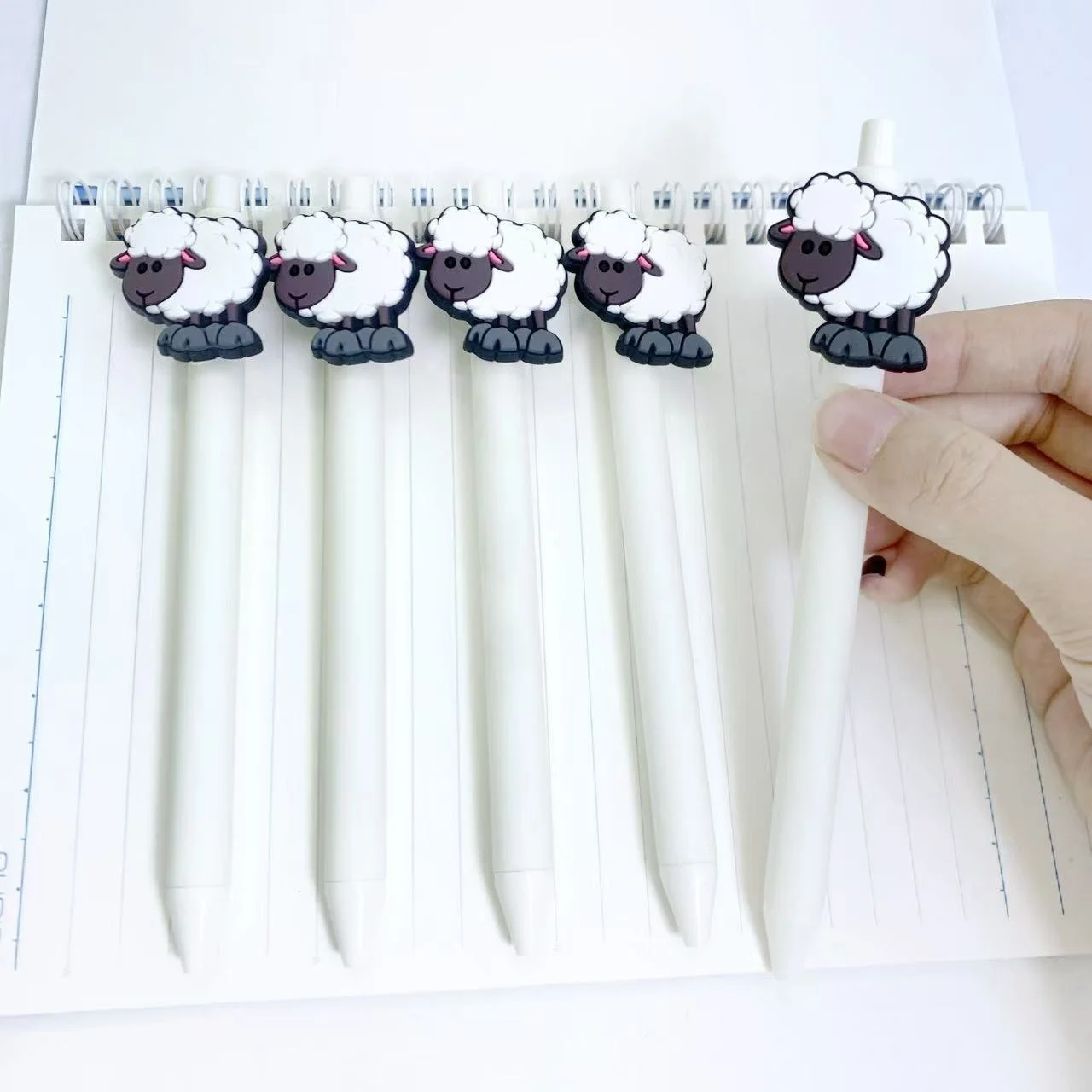 

15Pcs/20Pcs Funny Sheep Pattern Patch Ballpoint Pen Animal Lamb Series Push-Action Gel Pen Daily Office Stationery