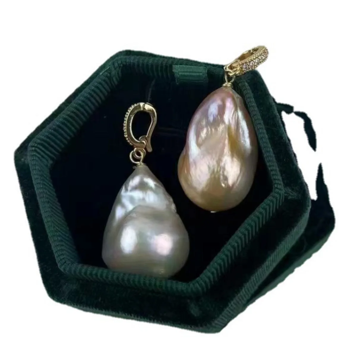 

Natural Baroque Irregular Freshwater Pearl Pendant for Necklace Women Fashion Jewelry Gifts White Colors 18mm Pendants Jewelry