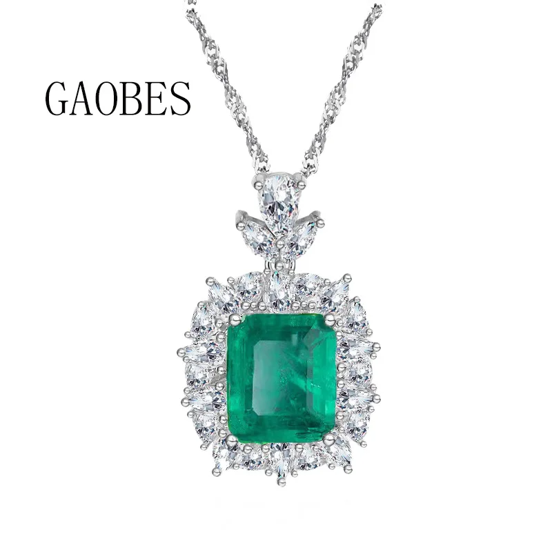 Luxury Solid Platinum PT950 Women's Emerald Moissanite Drill to Diamond Pendant Necklace