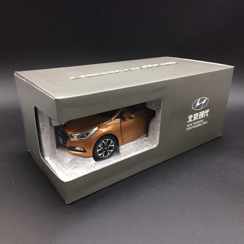 Diecast 1/18 Size Beijing Hyundai VERNA Model Car Hyundai Alloy Car Model Toys for Boys Collection Display Hobby Gift