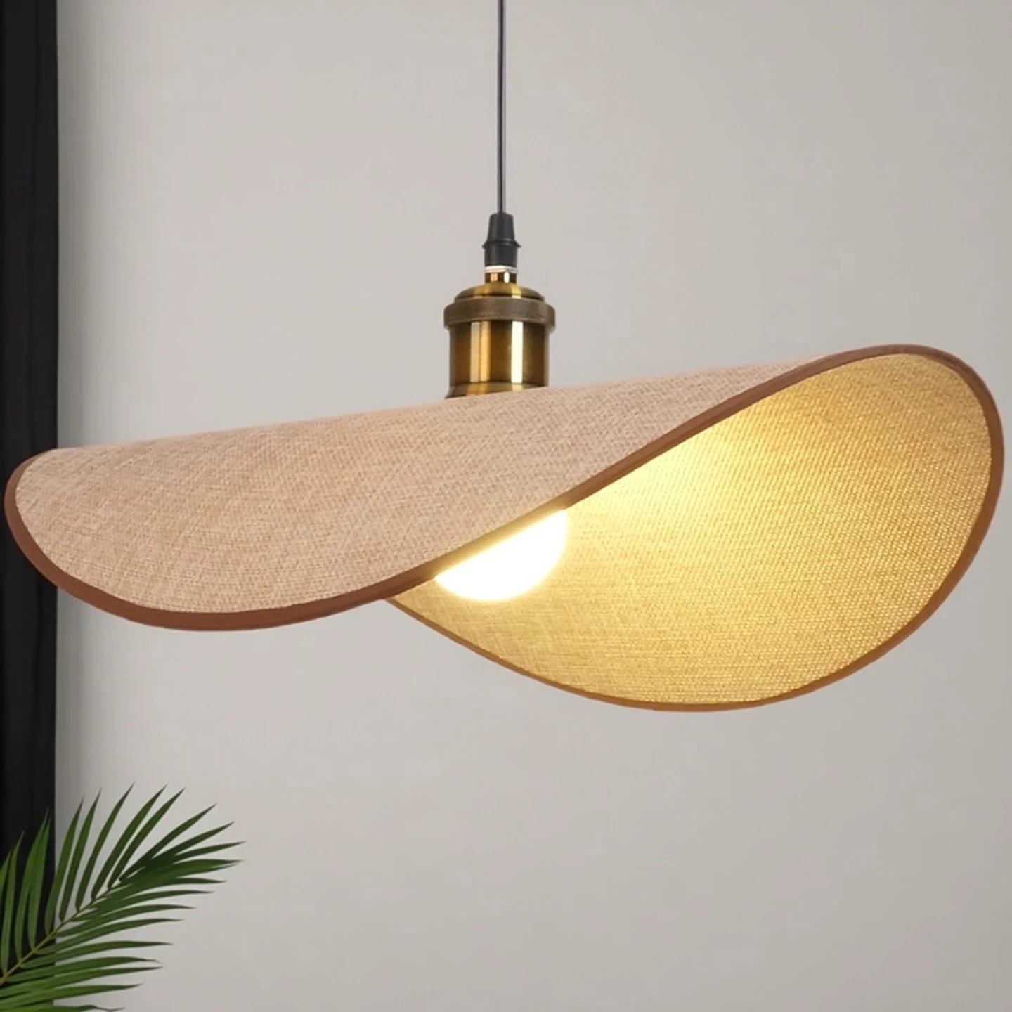

Wabi-Sabi Handmade Fabric Pendant Lamp for Dining Room Guest House Tea Room Bar Bedroom Retro Minimalist Straw Hat Pendant Light