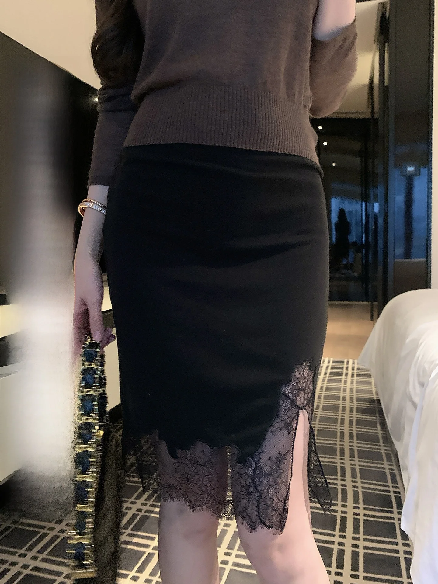 

Black Lace Wool Blend Asymmetrical Skirt Women's Spring Fashionable High Waist Bodycon Short Skirt Yuyueer
