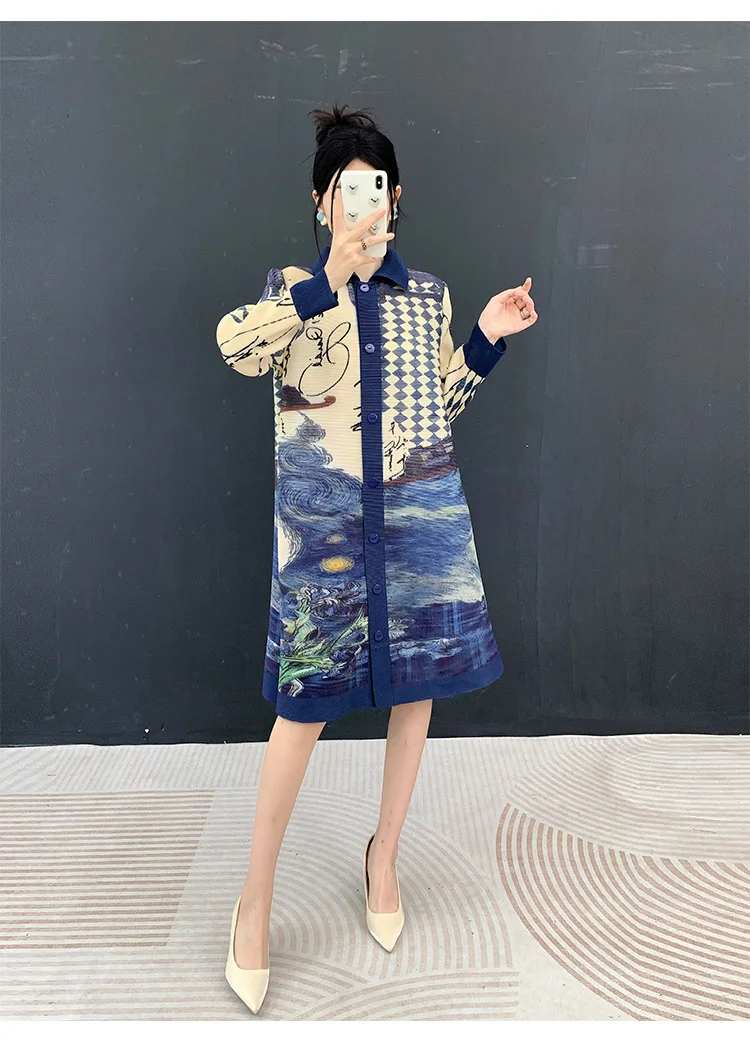Plissiertes Kleid im Vintage-Stil mit Knopfleiste, langen Ärmeln, lockerer Passform, strukturiertem Stoff, elegantem japanischem Miyake-Stil – Detail 12