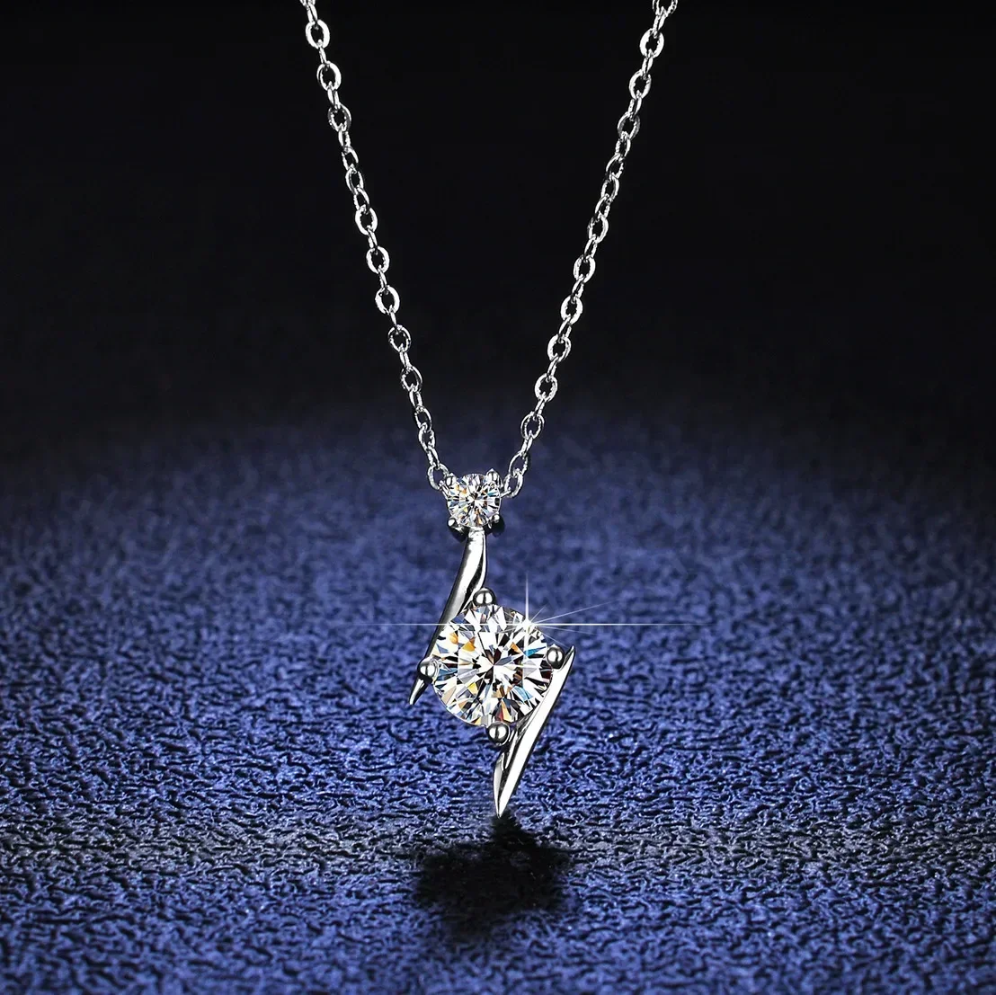 Luxury Pendants Moissanite Diamond Necklace for Women Lightning Pendant Collarbone Chain Small Red Book Ins Platinum Jewelry