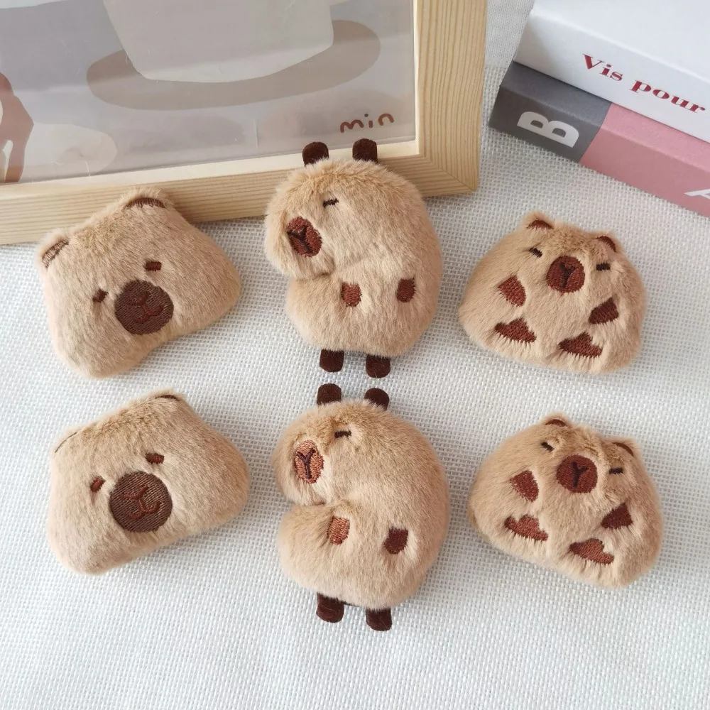 Cute Cartoon Capybara Brooch Fashion Doll Plush Brooch Soft Fluffy Backpacks Pendant Decoration