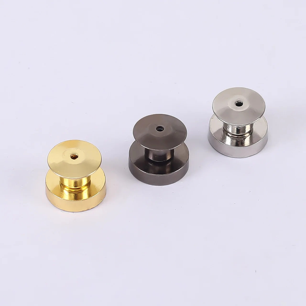 5 Stück Magnetische Broschenverschlüsse Metallverschlüsse für Anstecknadeln Sicherungsverschlüsse für DIY Broschen Abzeichen Schmuckherstellung – Detail 3