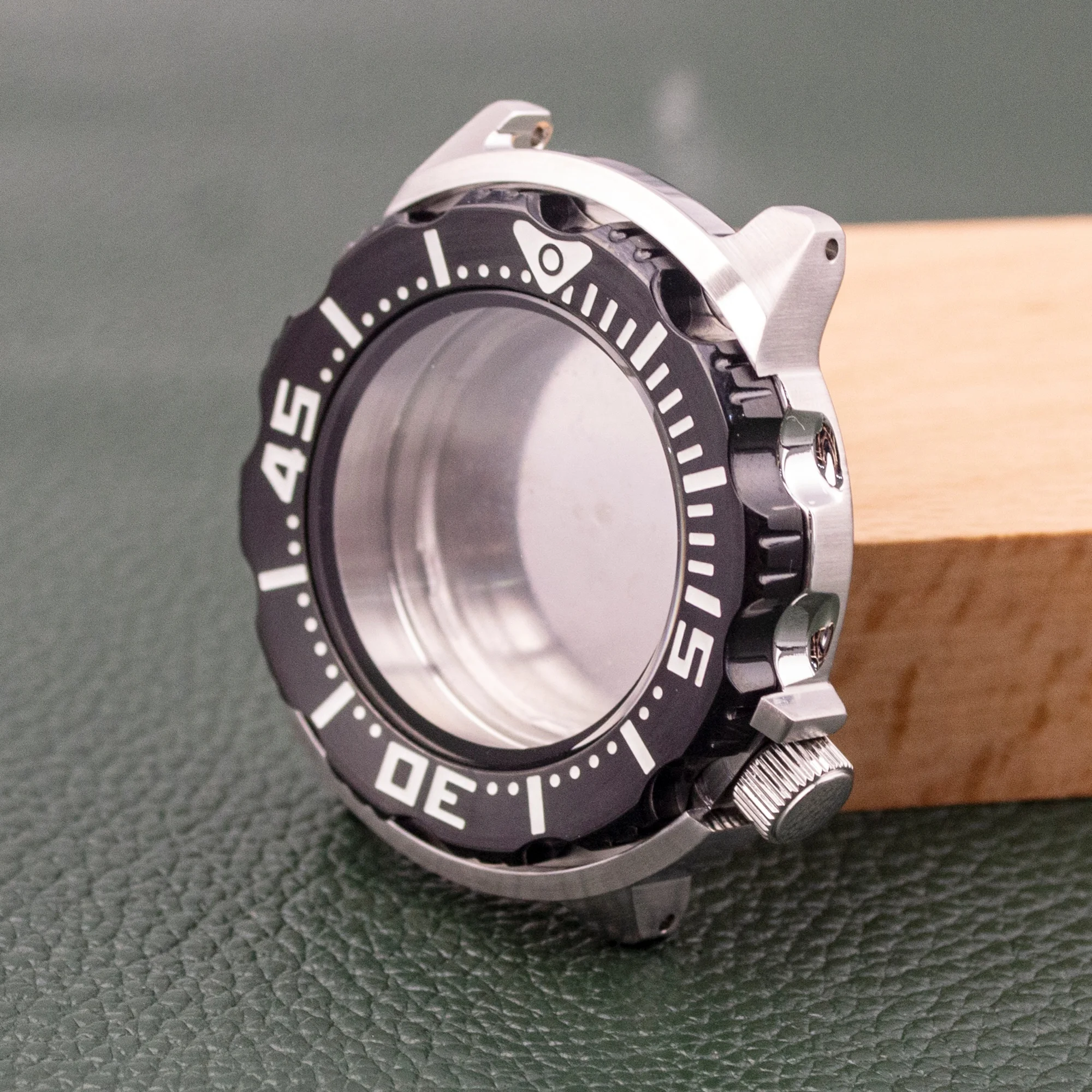 

for Monster Case 20Bar Dive Watch Case 42mm Stainless Steel Case 3.8 Crown Sapphire Crystal Fit NH35 NH36 Movement Watch Case