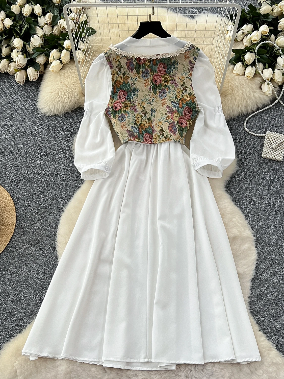 レトロな宮廷風レースパッチワーク刺繍ベストシャツ、バルーンスリーブ、レディースファッションセット、2025年夏トレンドのアウトフィットドレス