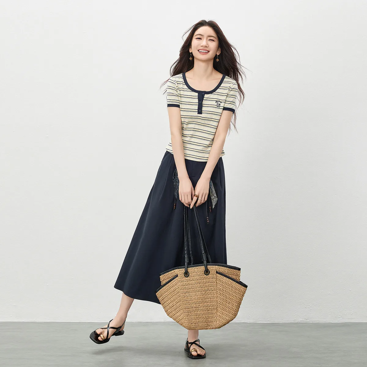 

SENTUBILA Women's Casual Set 2026 Summer Embroidered Fashion T-shirt A-line Skirt with Belt 2 Pieces Sets Commute W62ZL6861