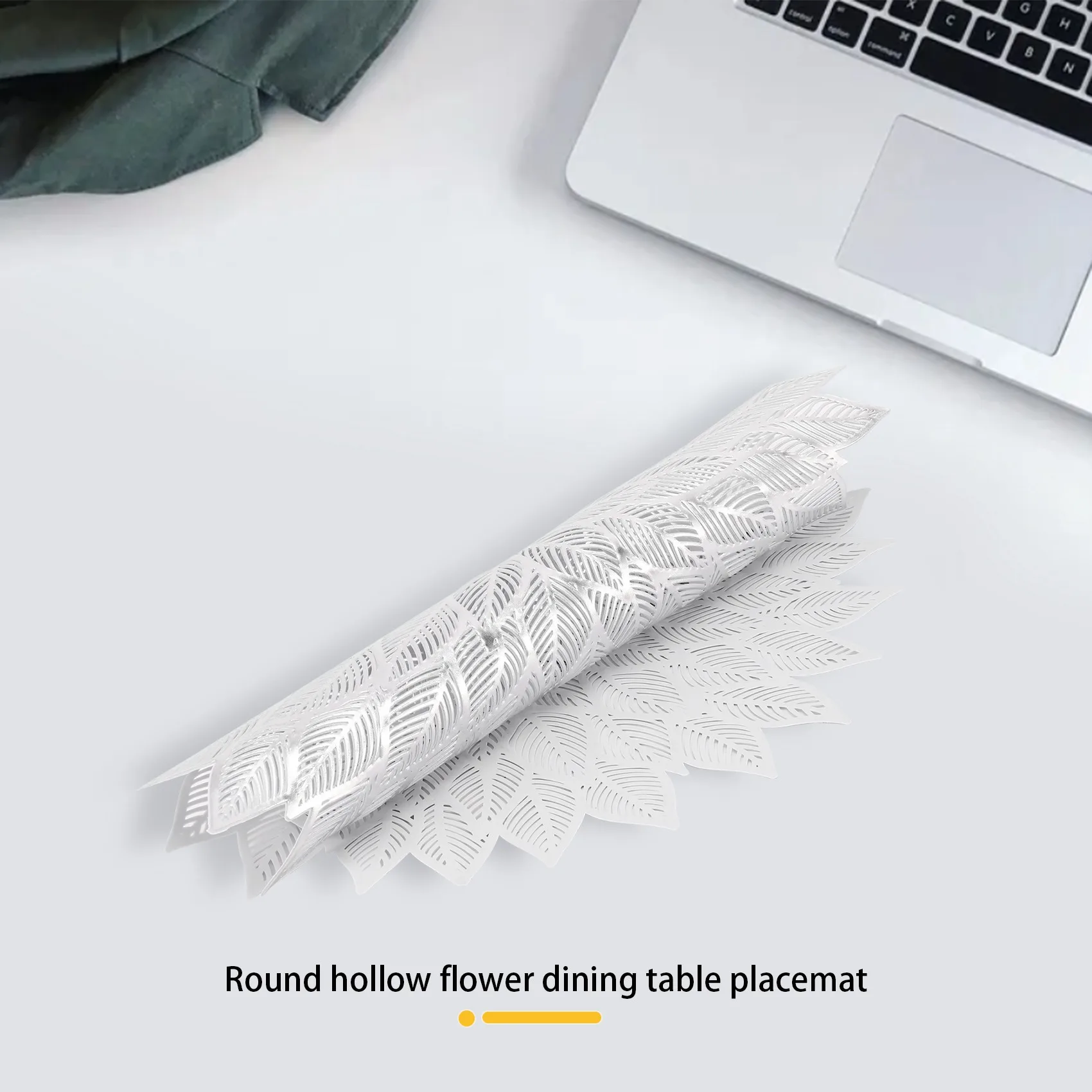 

ABHI-Placemats Set Of 6, Round Hollow Out Flowers Place Mats For Dining Table Pressed