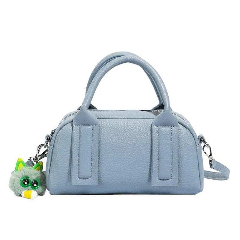 

Modern Elegant Clutch With Chain For Ladies For Versatile Day To Night Sophisticated Carry