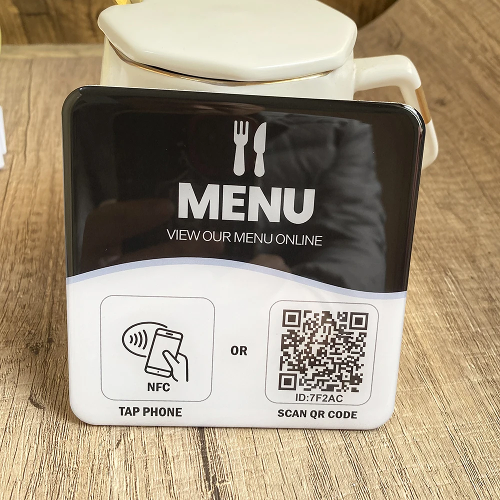 Migliora l'esperienza del tuo cliente con un menu digitale Codice QR Scheda menu da tavolo NFC Tocca per ordinare l'adesivo