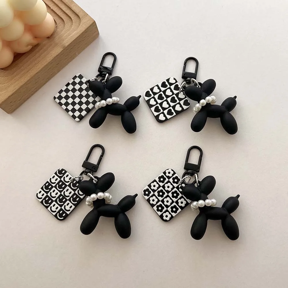 Cool Acrylic Cartoon Balloon Dog Keychains Black Color Heart Flower Pendant Phone Chain Key Buckle Accessories Bag Pendant Toys