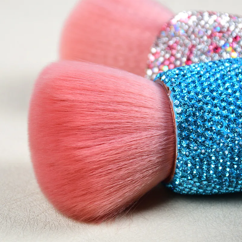 Brosse de maquillage tête de champignon décorée de strass, brosse multifonctionnelle Portable pour poudre et Blush pour la maison et les voyages