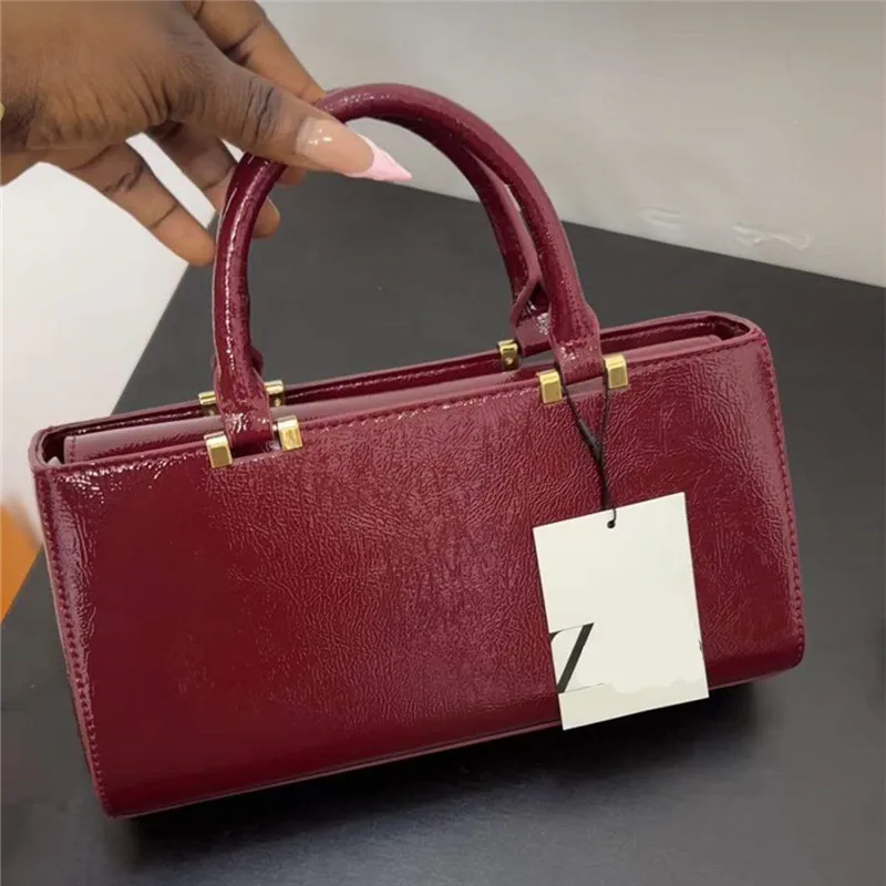

Spanish women's bag 2025 new style magenta small square bag texture premium mini shoulder crossbody handbag