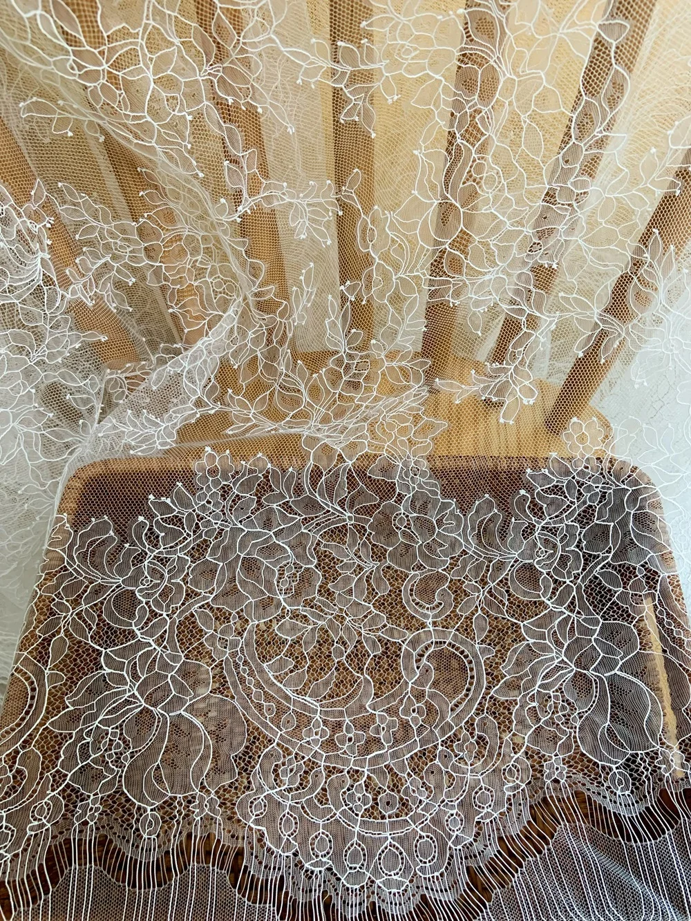 

3 yards Off White Chantilly Flower Lace Fabric Tulle Gauze for Home Decor,Party Clothing Supplies,Wedding Dress Decor