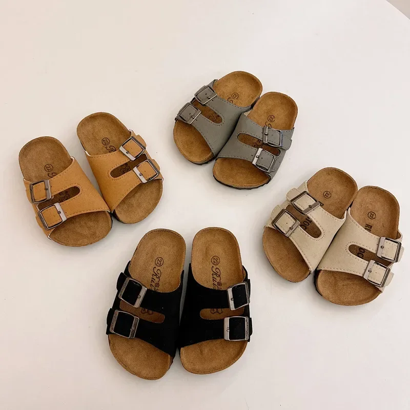 Zapatos suaves para bebé, sandalias de playa a la moda para exterior, zapatos de tacón plano Unisex que combinan con todo, versión coreana, novedad