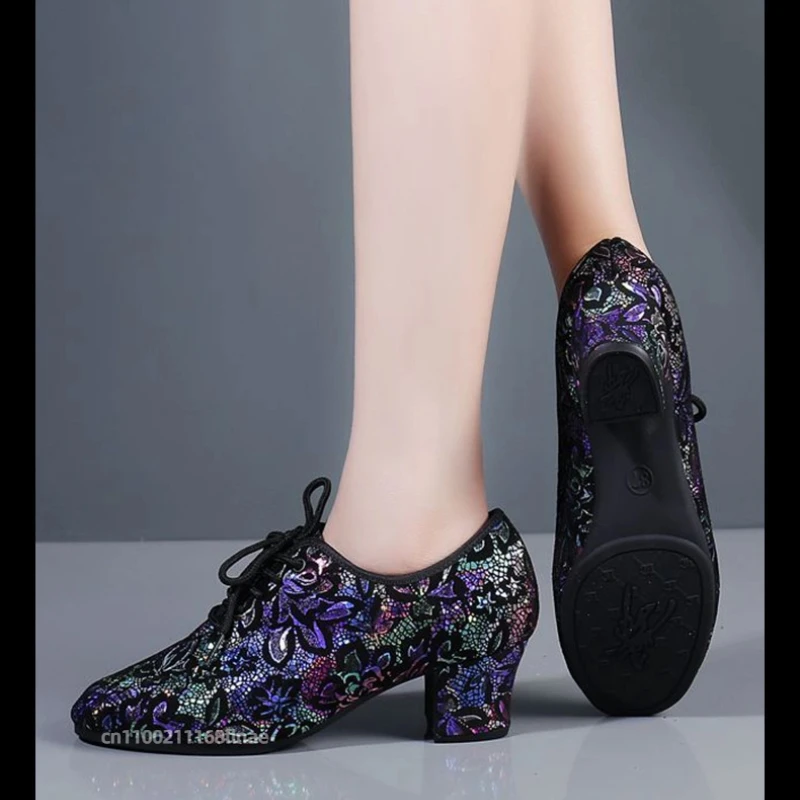 أحذية رقص للسيدات، أحذية رقص ملونة مضادة للانزلاق بكعب متوسط، أحذية رقص مريحة ومسامية للصيف