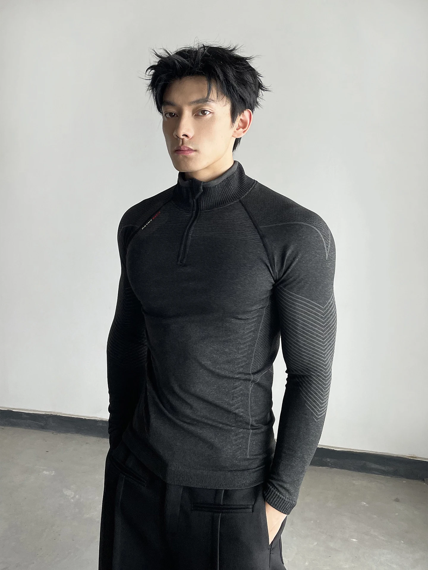 

Men's Long Sleeve Fleece Lined Sweatshirt Half Zipper Fitness Sportswear Slim Fit Base Layer Shirt Comfortable round Neck