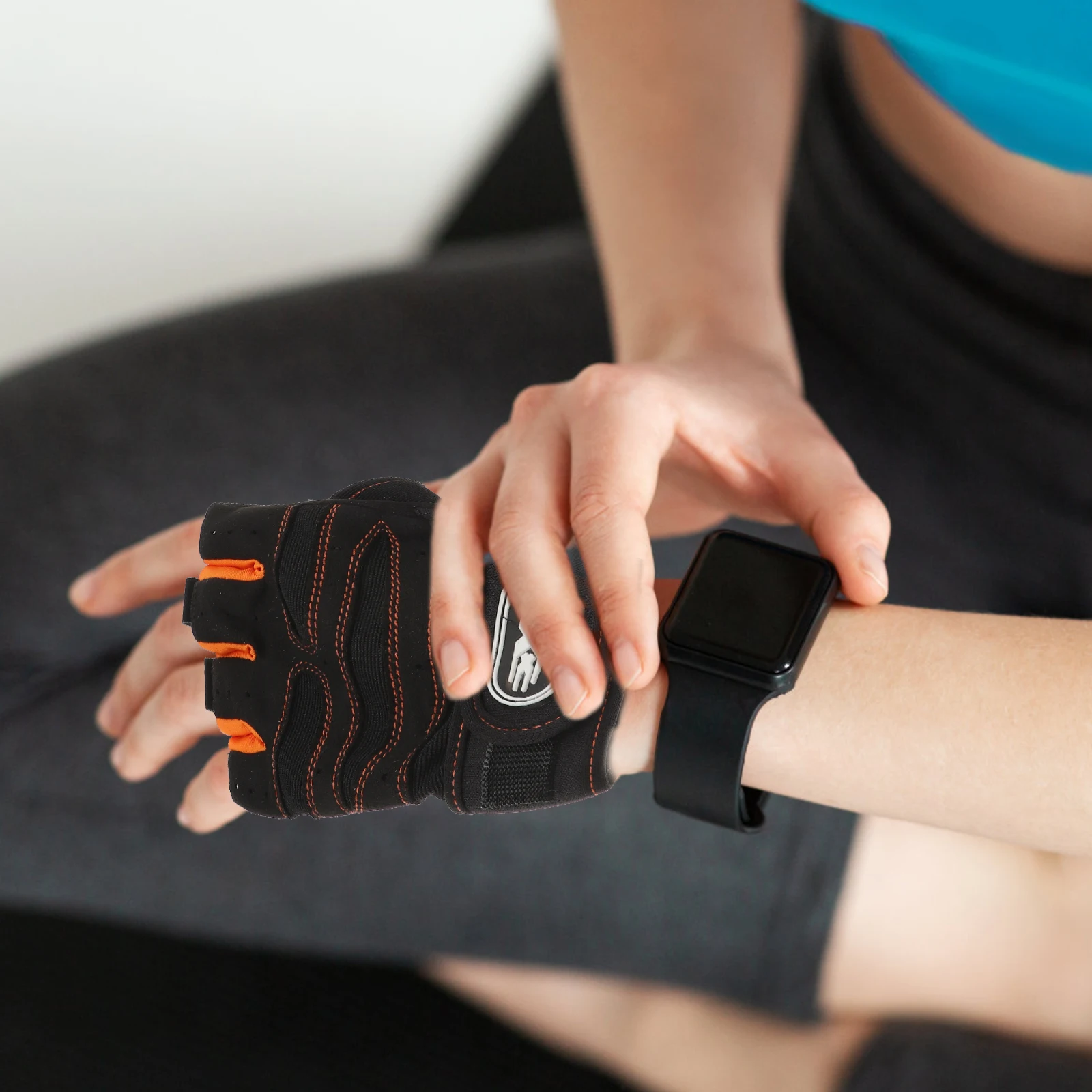 

1 Pair Fitness Half-Finger Gloves Anti-Slip Shock Absorbing Cloth Sport Gloves For Mountain Climbing Riding Weightlifting