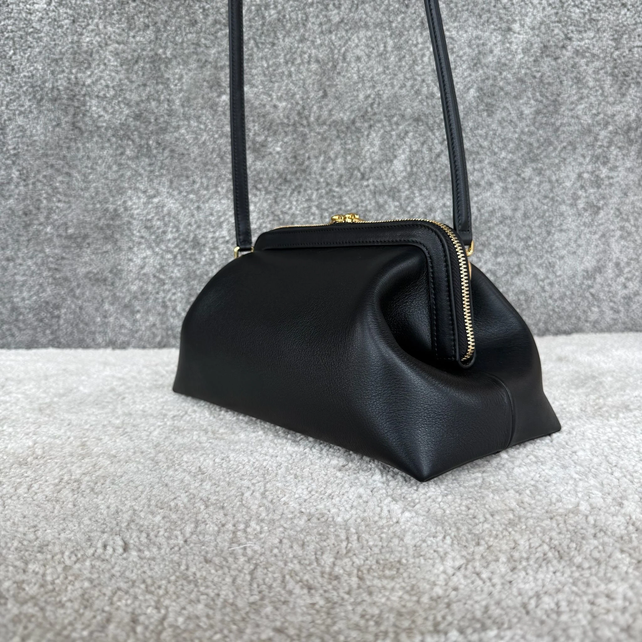 Luxury Fashion Purse for Women Classic Designer Look Soft Texture Ideal for Stylish and Elegant Occasions