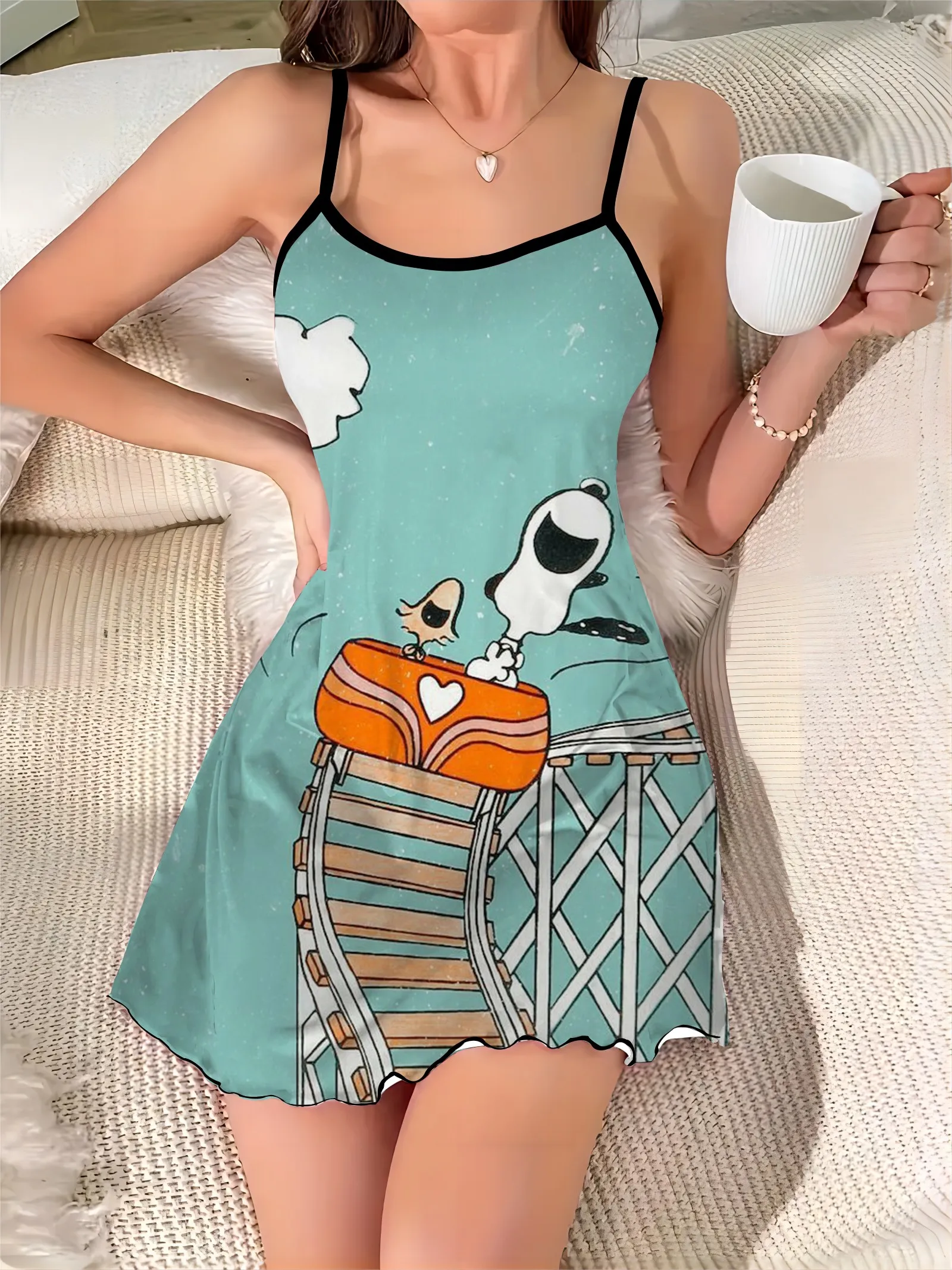 Lattuga Trim girocollo Snoopy vestito Sexy abiti eleganti per le donne moda estate 2024 Chic Mini raso Trim collo Slip Dress Home