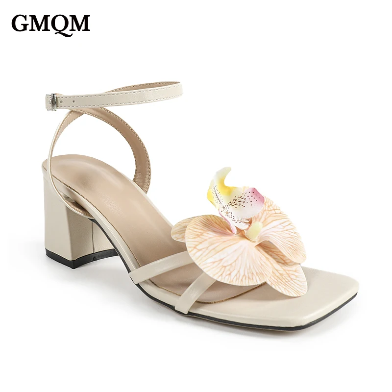 

GMQM женские туфли на высоком каблуке с трехмерной орхидеей и квадратным носком на толстом каблуке, весенне-летние модные элегантные вечерние абрикосовые сандалии