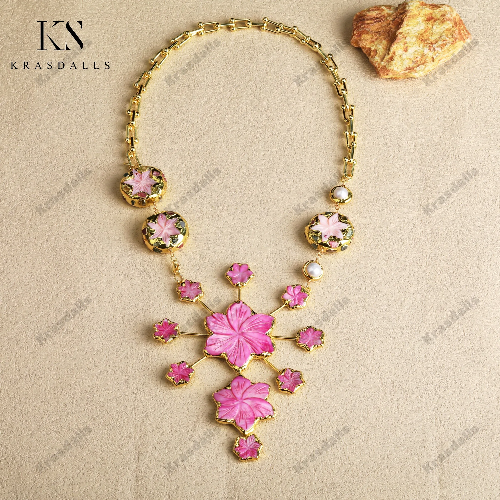

Geometrical Shell Flower Necklace Women Maxi Chokers Necklaces & Pendants Gold Leaves Charm Jewelry Lustrous Refinement